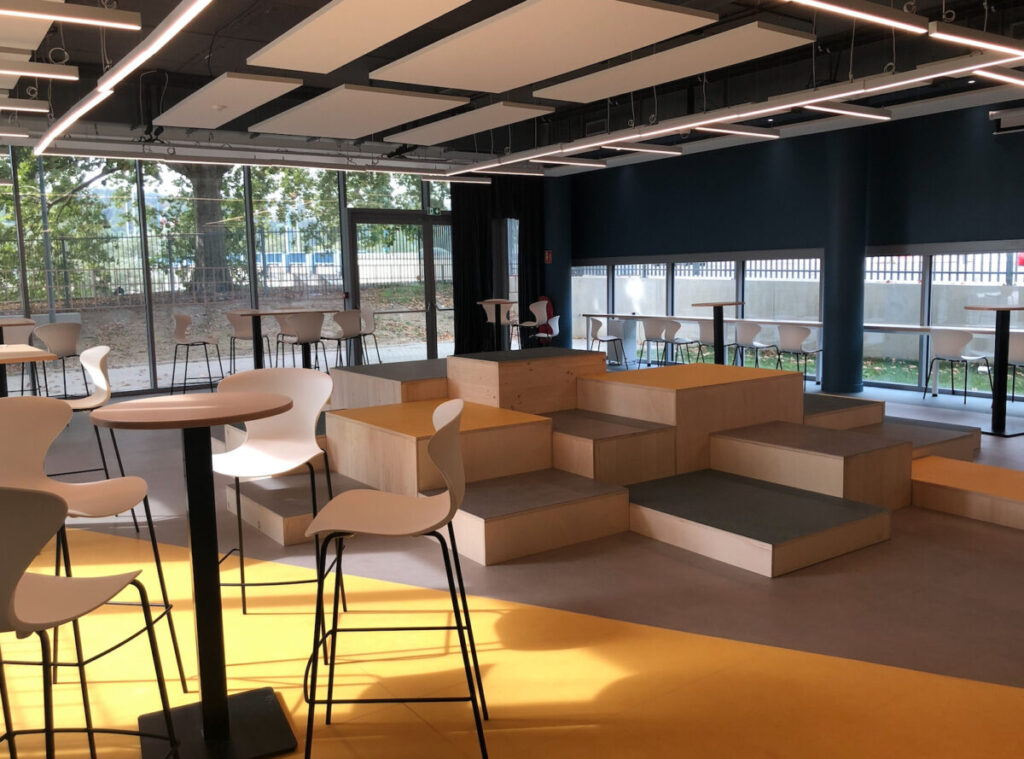 photo de la cafétéria du lycée docteur Charles Mérieux