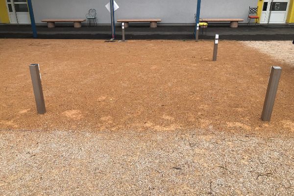 photo de l'espace détente travail avec des prises du projet Imaginons le lycée de demain du lycée Lamarque 