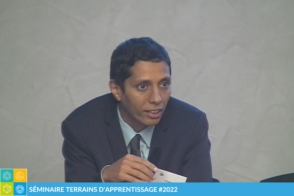 photo de Sidi Soilmi lors de son discours de grand témoin dans le cadre du séminaire Terrains d'Apprentissage 2022